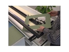 當使用切角機切木條時呈現偏差我們該怎么做呢？