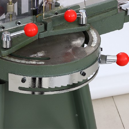 Foot-pedal frame cutting machine